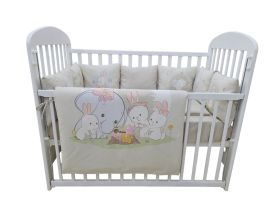 Posteljina sa jastucima 